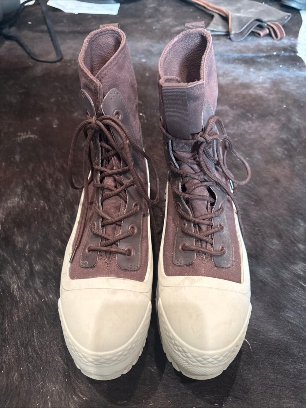 Chuck Taylor All Star Sz 7 Lugged 2.0 Counter Climate Boots in Dark Root